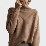 Pull "Greta" – Col Montant à Texture Rayée