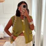 Gilet en Maille – Style Anglais à Boutons Dorés