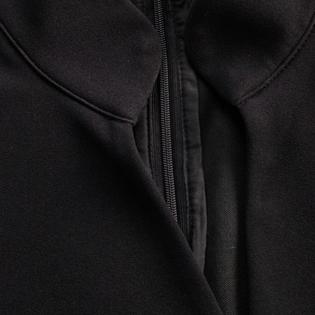 Robe "Antonia" – Col Montant & Ceinture