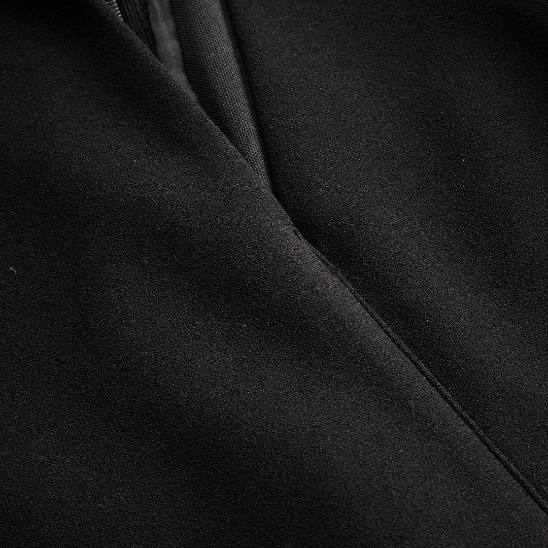 Robe "Antonia" – Col Montant & Ceinture
