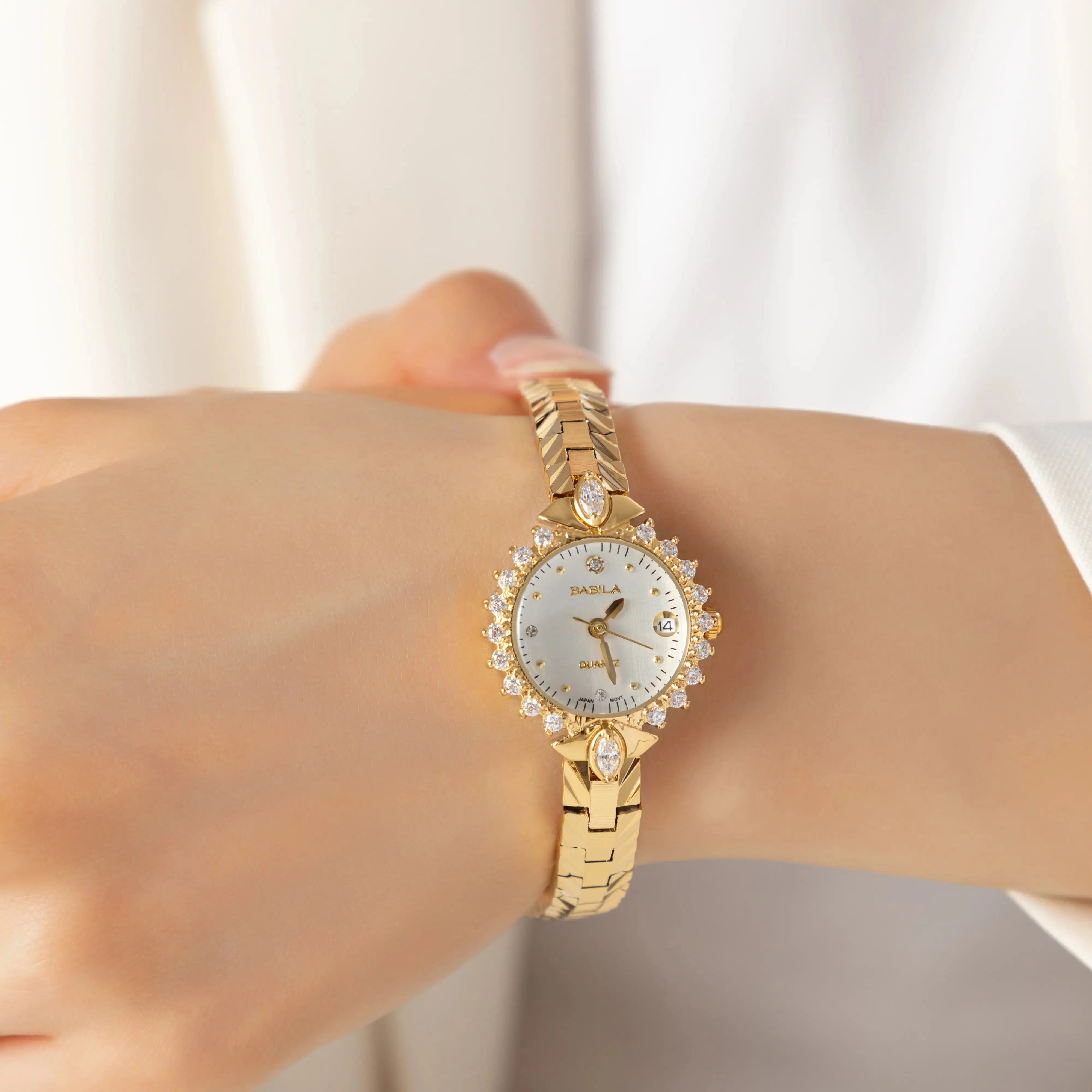Montre "Paulina" – Fine et dorée