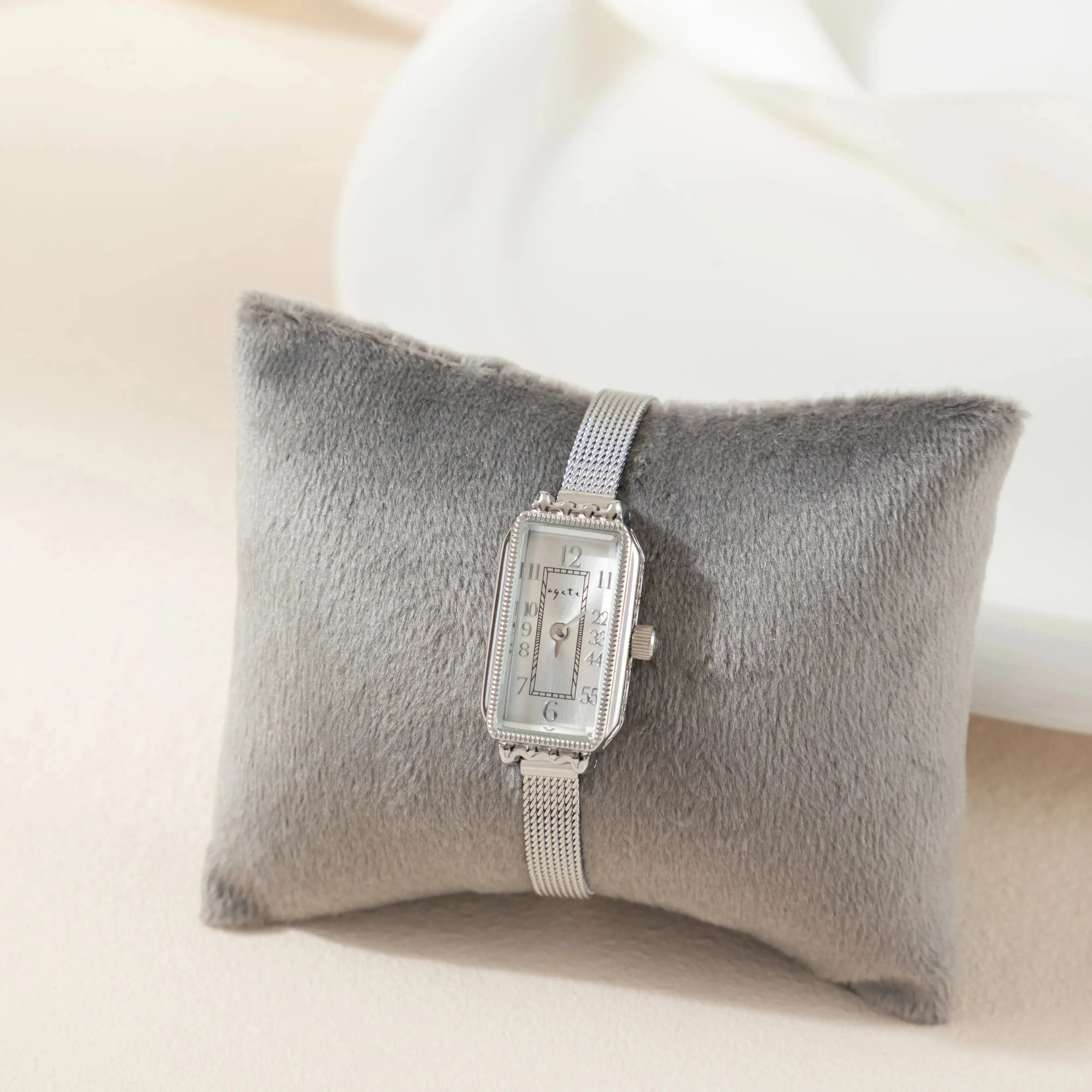 Horloge "Phila" – Gestructureerde Band