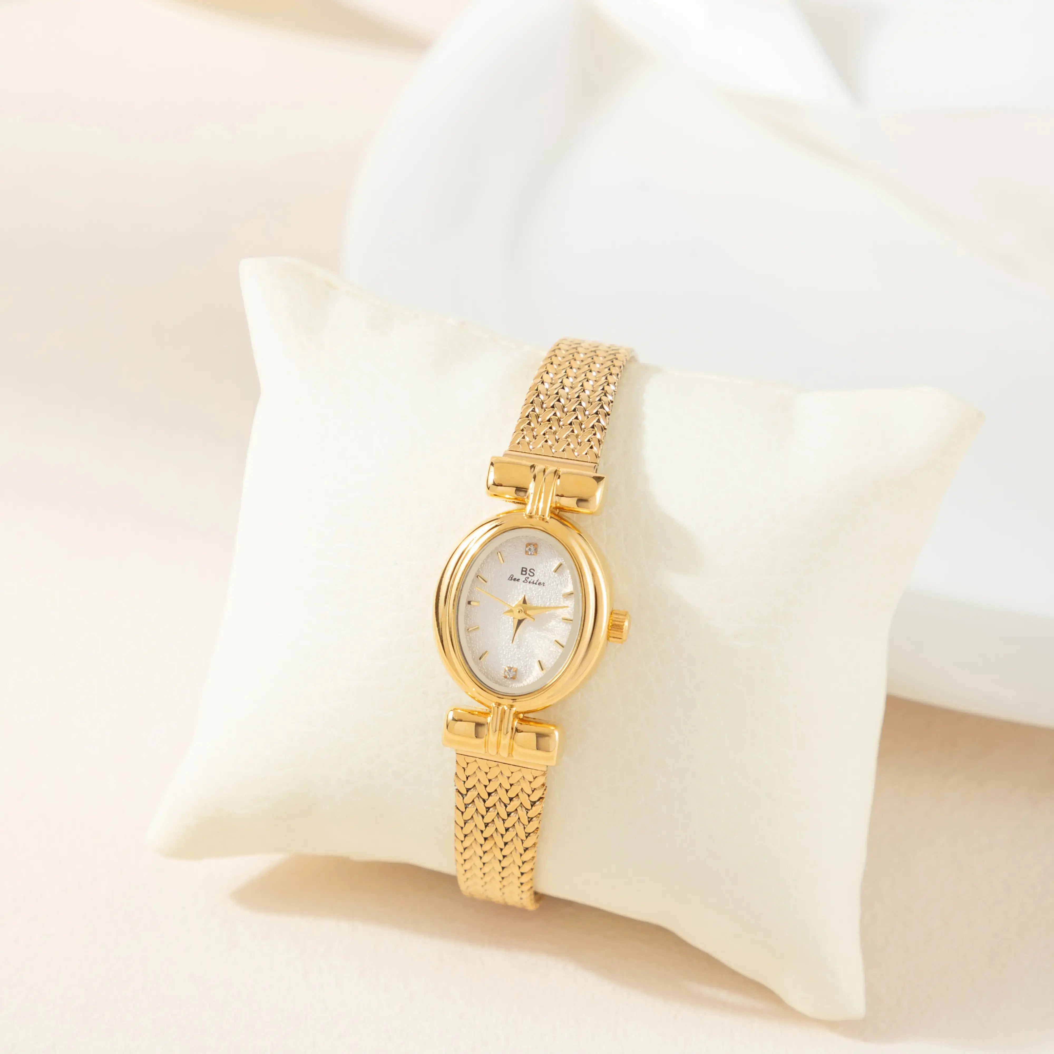 Horloge "Maso" – Ovale Retro Wijzerplaat