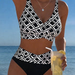 Bikini "Liesl" – Cut-out met Ruitmotief