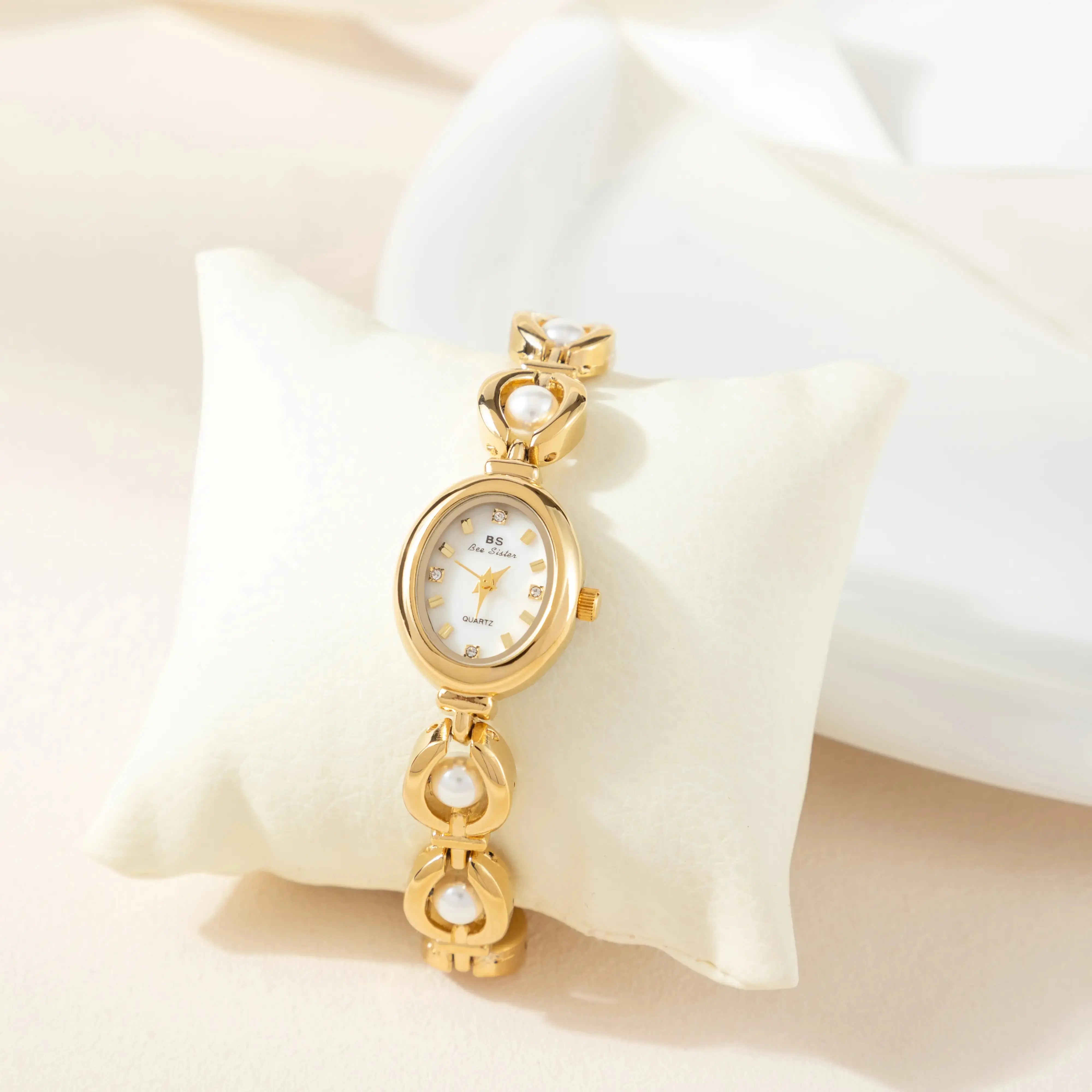 Horloge "Marie" – Rond & Verfijnd