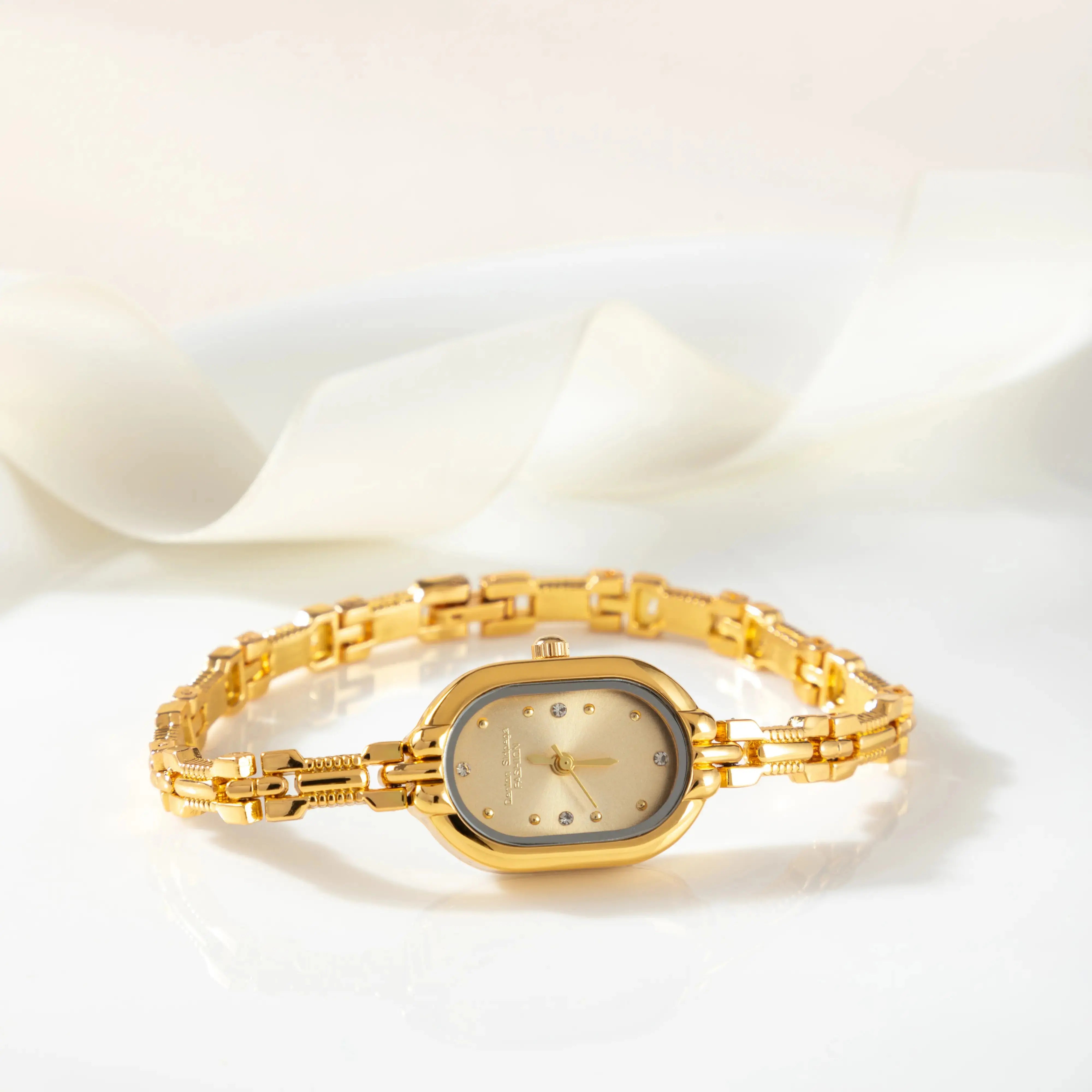Horloge "Katrin" – Tijdloos Minimalistisch