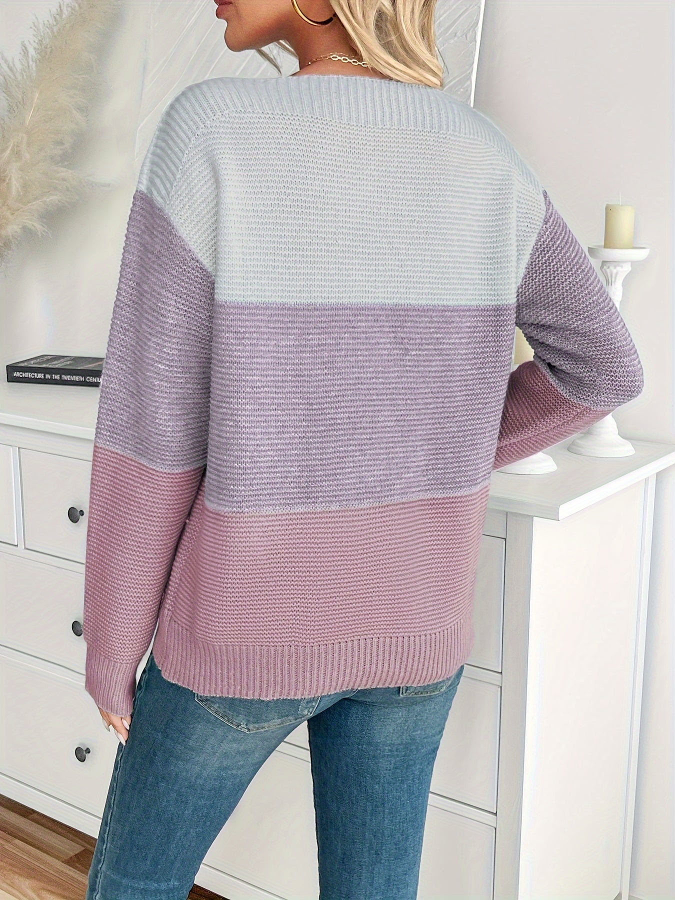 Pull "Ingrid" – Épaules Dénudées Color Block
