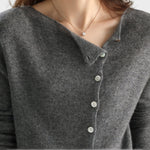 Vest "Vera" – Gebreid met Knopen