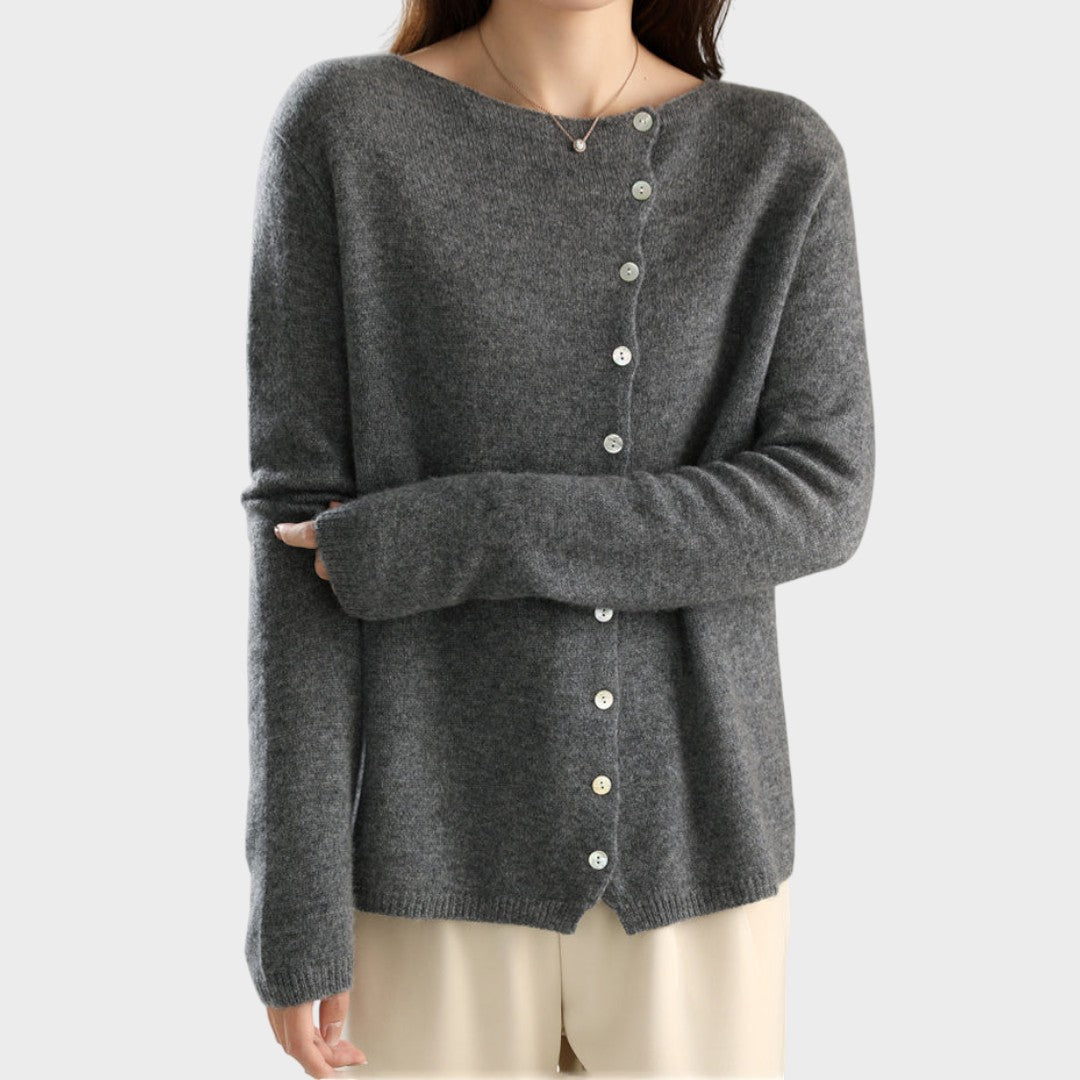 Vest "Vera" – Gebreid met Knopen