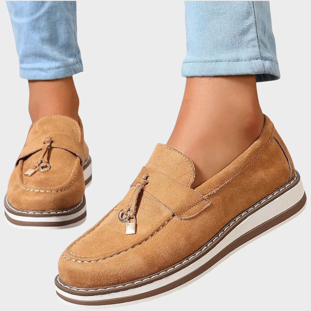 Mocassins "Halo" – Daim à pompons