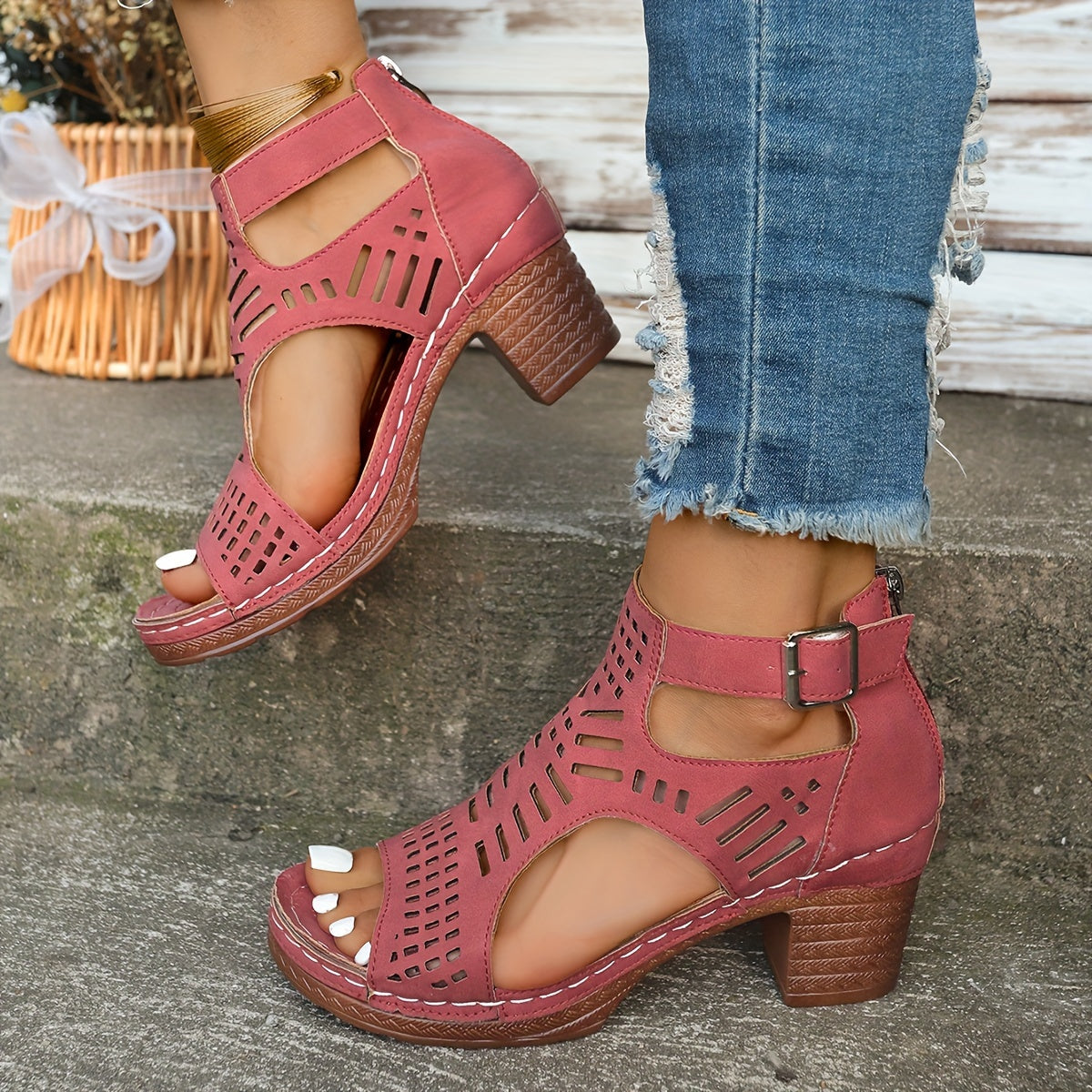 Blokhaksandalen "Bettina" – Laseruitsnijding