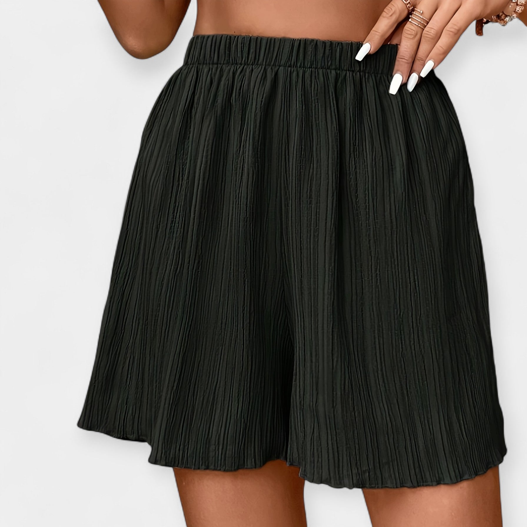 Short plissé élégant