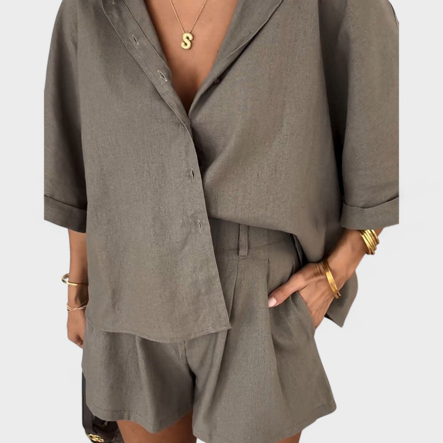Ensemble "Sofia" – Oversized Blouse & Linnen Short