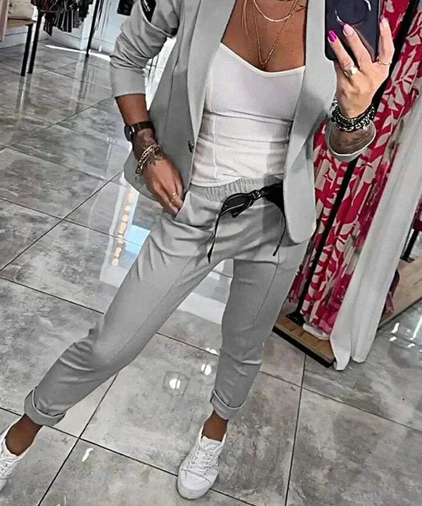Ensemble "Adriana" – Blazer souple & pantalon