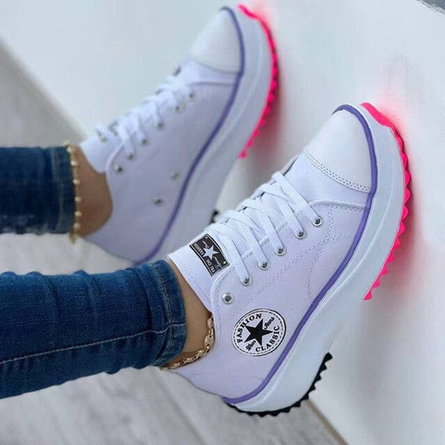 Sneakers "Pia" – Plateau met Sterpatch