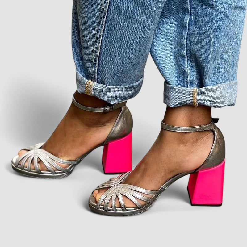 Sandalen "Serafina" – Zilver Glans & Blokhak