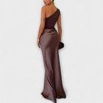 Satijnen Kleed "Anneliese" – One-Shoulder
