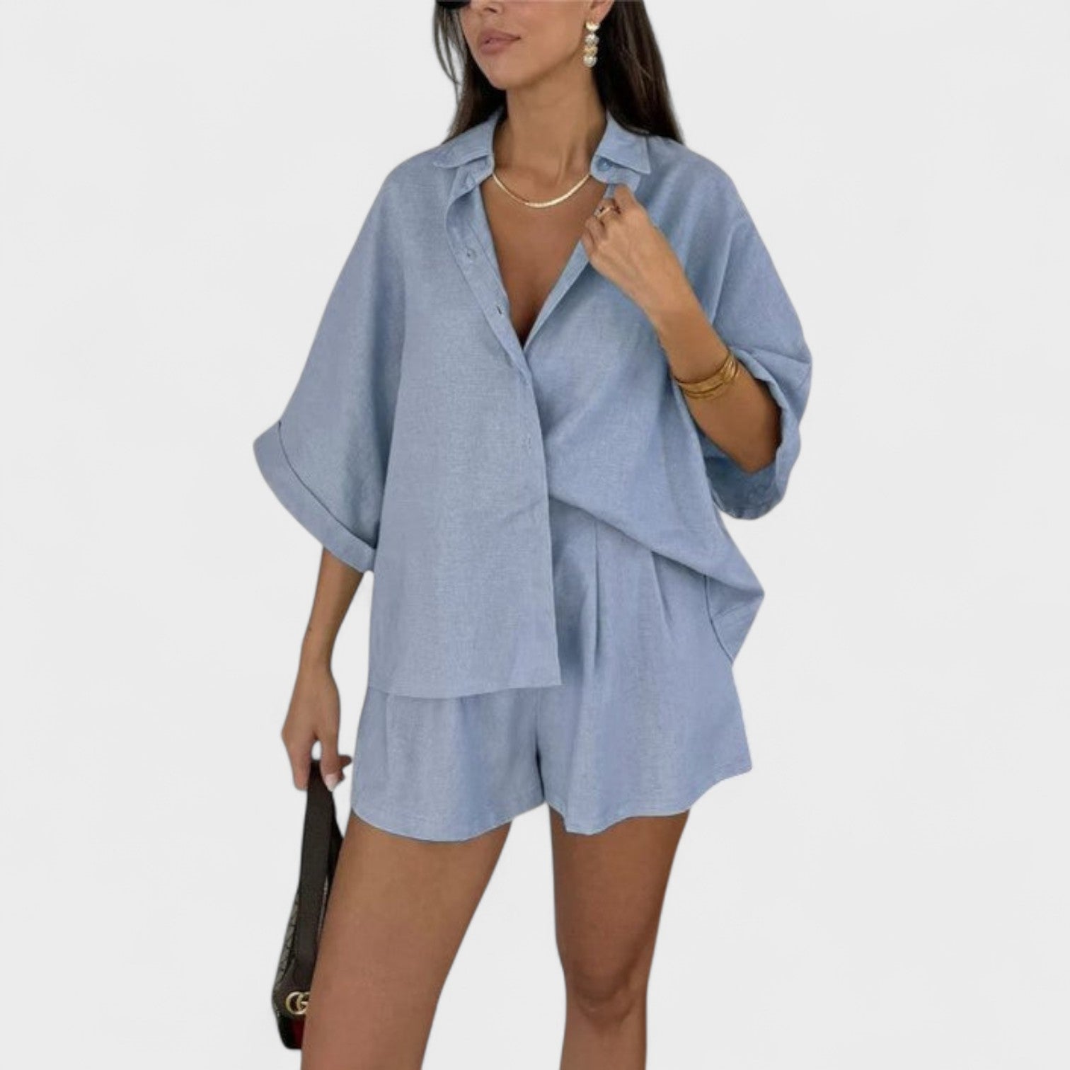 Ensemble "Sofia" – Oversized Blouse & Linnen Short