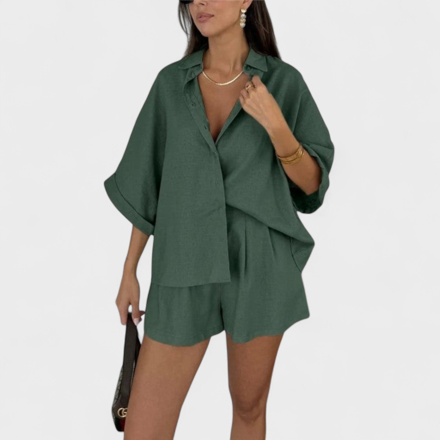 Ensemble "Sofia" – Oversized Blouse & Linnen Short