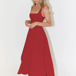 Robe "Anja" – Encolure Carrée & Jupe Évasée