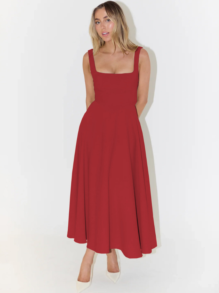 Robe "Anja" – Encolure Carrée & Jupe Évasée