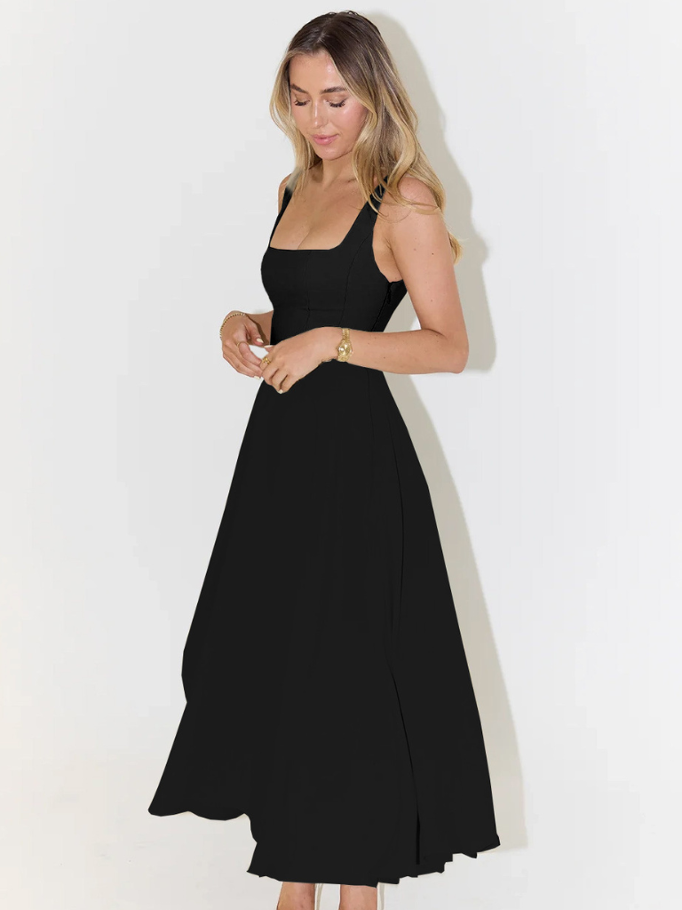 Robe "Anja" – Encolure Carrée & Jupe Évasée
