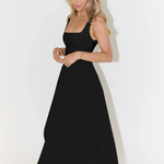 Robe "Anja" – Encolure Carrée & Jupe Évasée