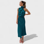Robe en satin "Antonia" – Col montant