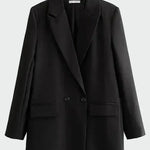 Manteau oversize – Lignes modernes