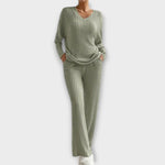 Ribset "Catarina" – V-Hals & Losse Broek