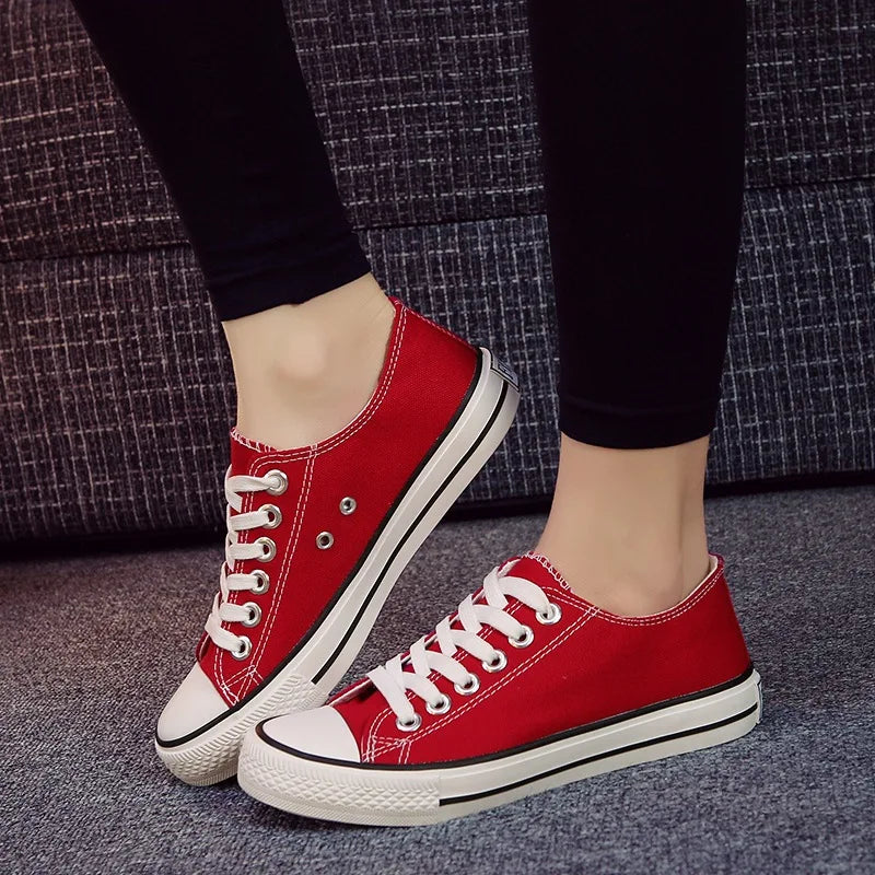 Canvas Sneakers "Irene" – Vintage Modern