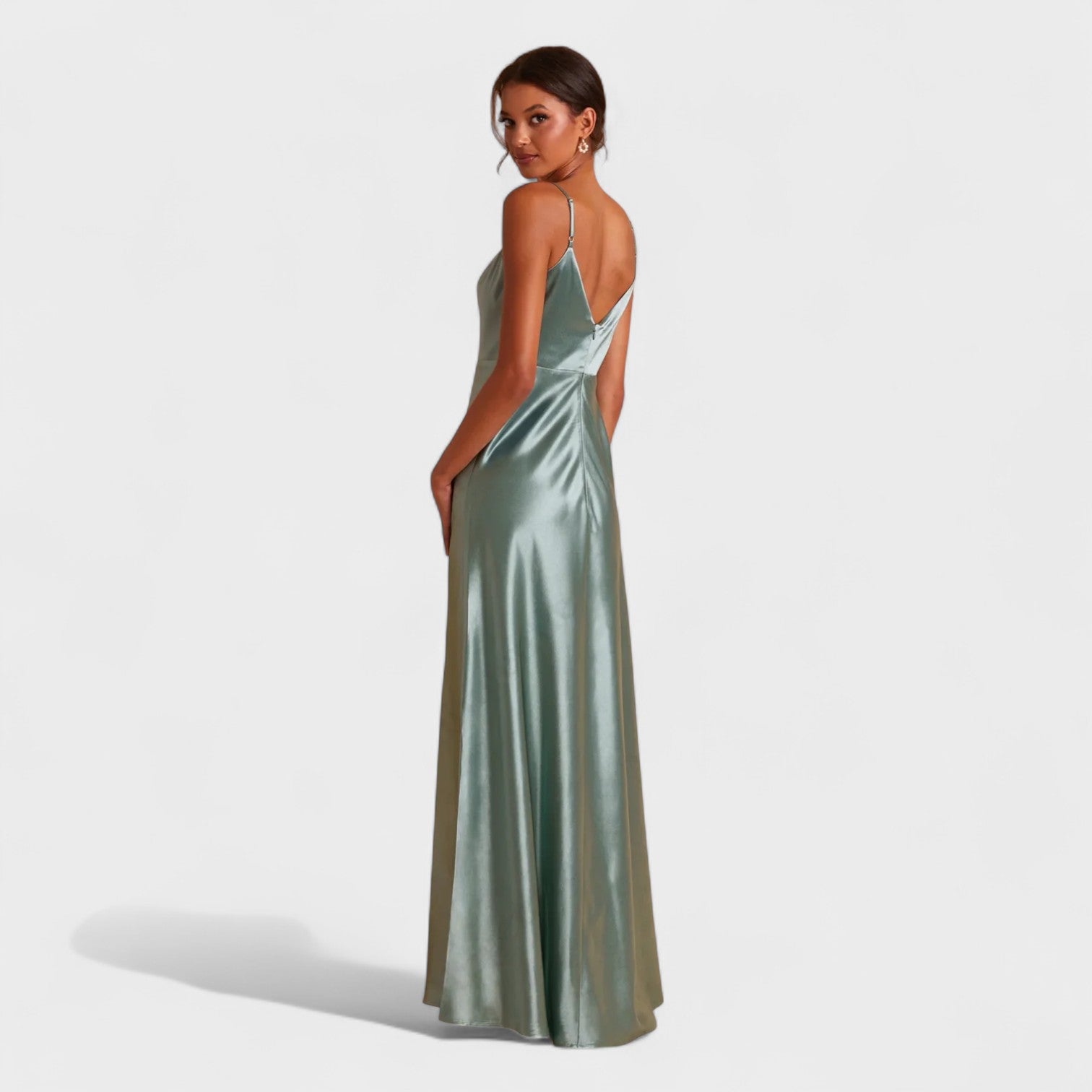 Robe longue en satin "Laura" – Décolleté cœur