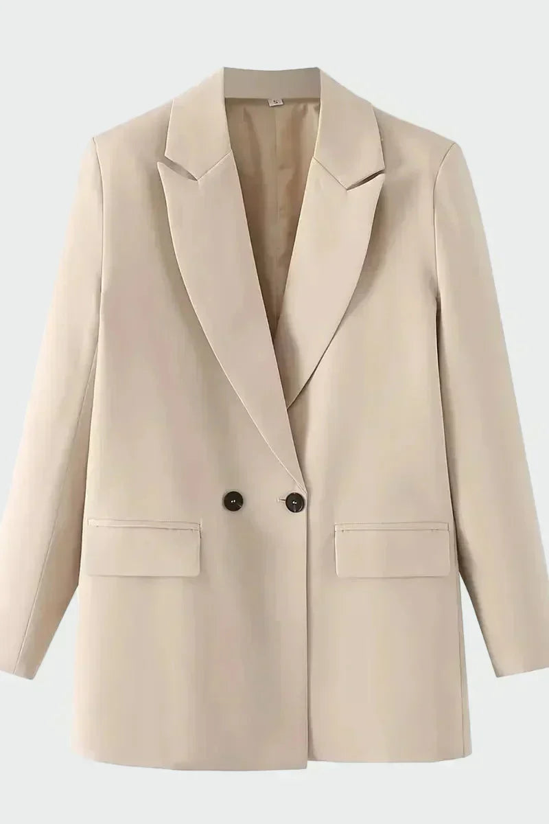 Manteau oversize – Lignes modernes