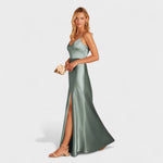 Robe longue en satin "Laura" – Décolleté cœur