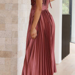 Robe Plissée "Eva" – Élégante à Col en V