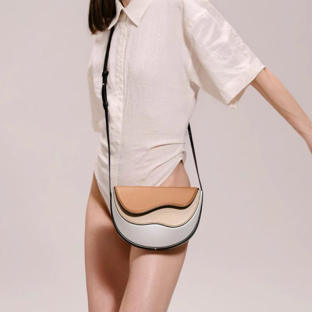Handtas "Laura" – Golvend Silhouet