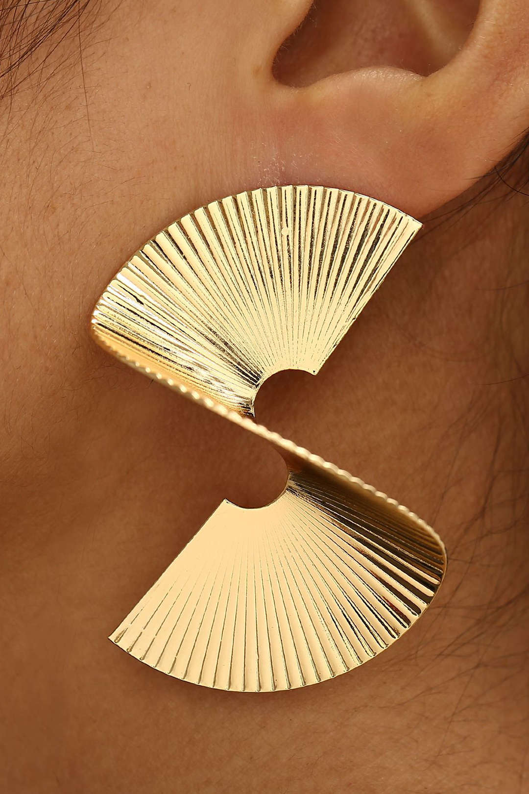 Boucles d'oreilles – Métal plissé