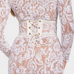 Combinaison en dentelle "Rosalie" – Paillettes & ceinture corset