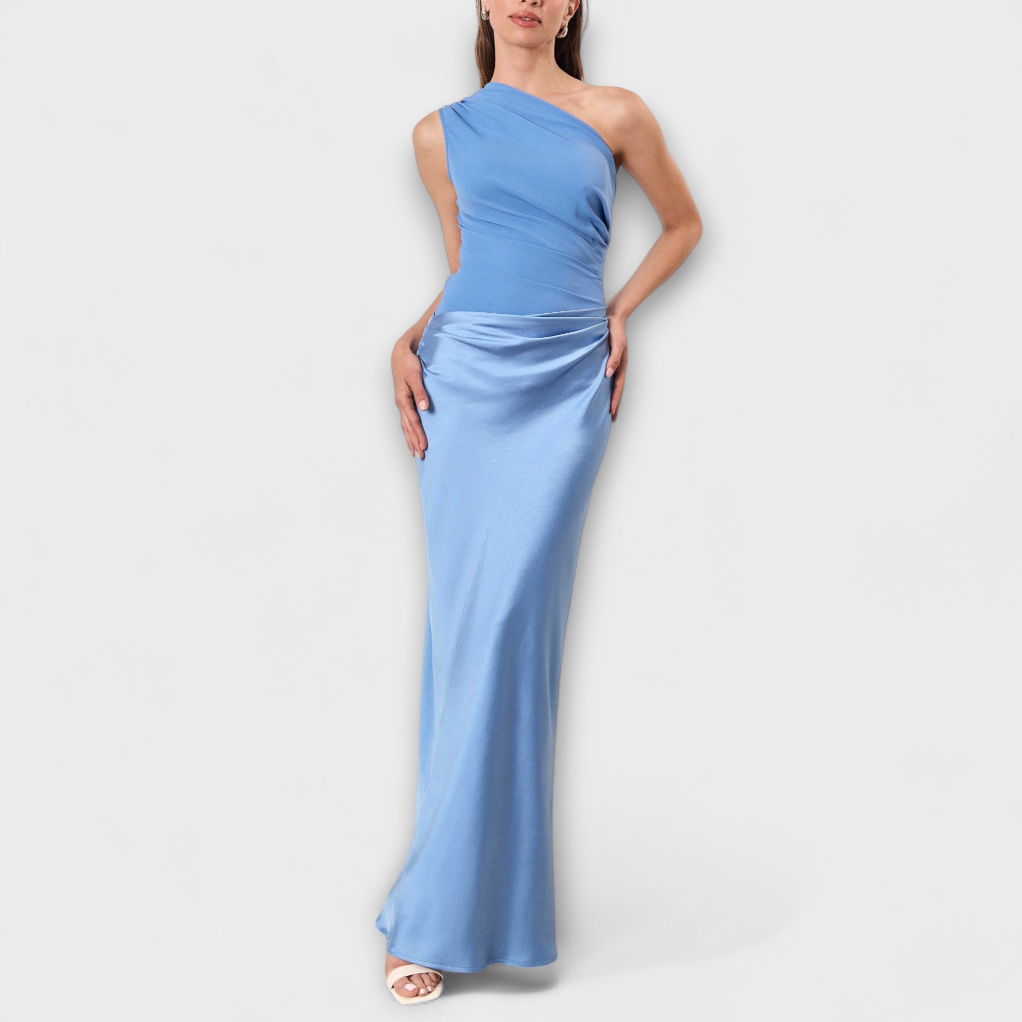 Satijnen Kleed "Anneliese" – One-Shoulder