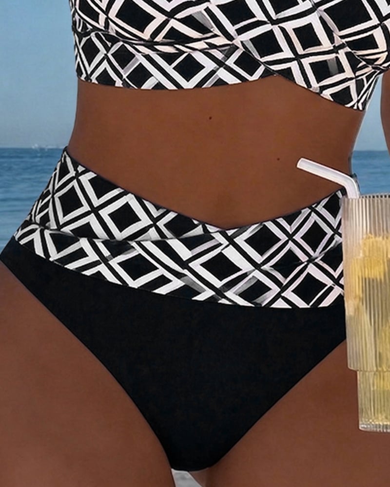 Bikini "Liesl" – Cut-out met Ruitmotief