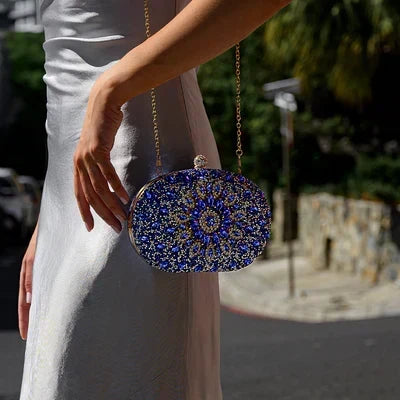 Clutch "Susanne" – Strass met Knoopdetail