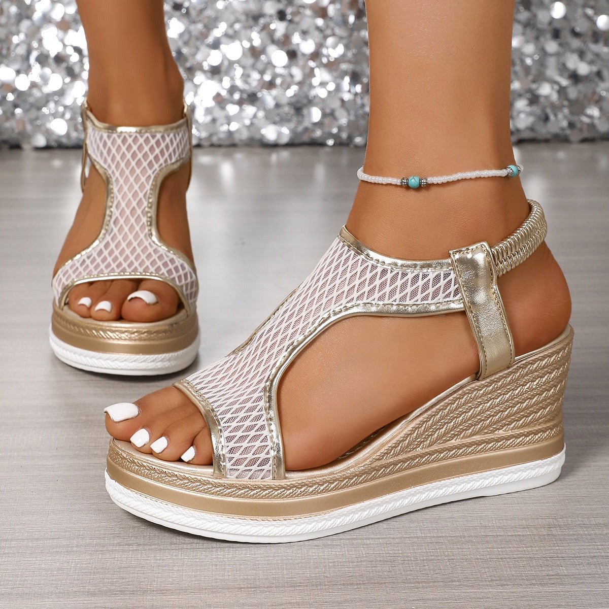 Sandales compensées "Marie-Luise" – Mesh & verni