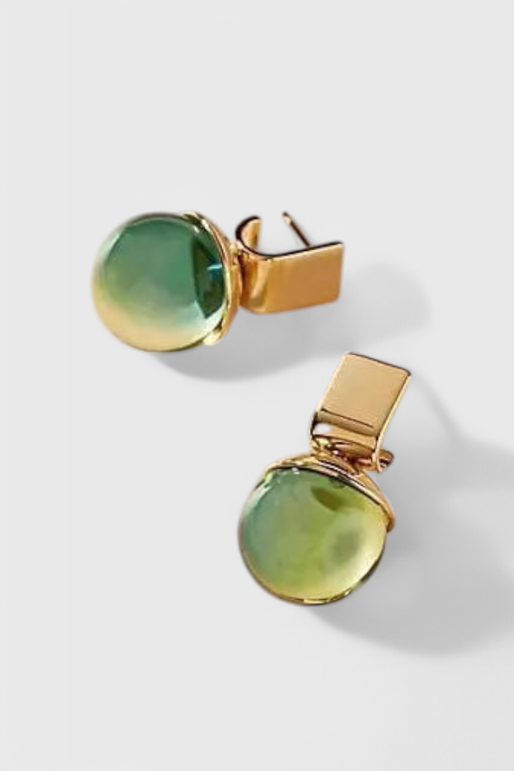 Vintage Oorbellen – Groen Kristal in Goud