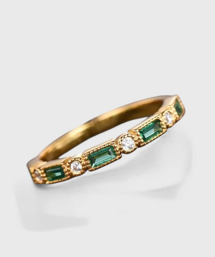 Bague vintage – Zircone verte sur or