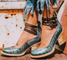 Pumps "Ginevra" – Drie Bandjes & Blokhak