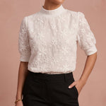Blouse "Lena" – Geborduurde Maokraag