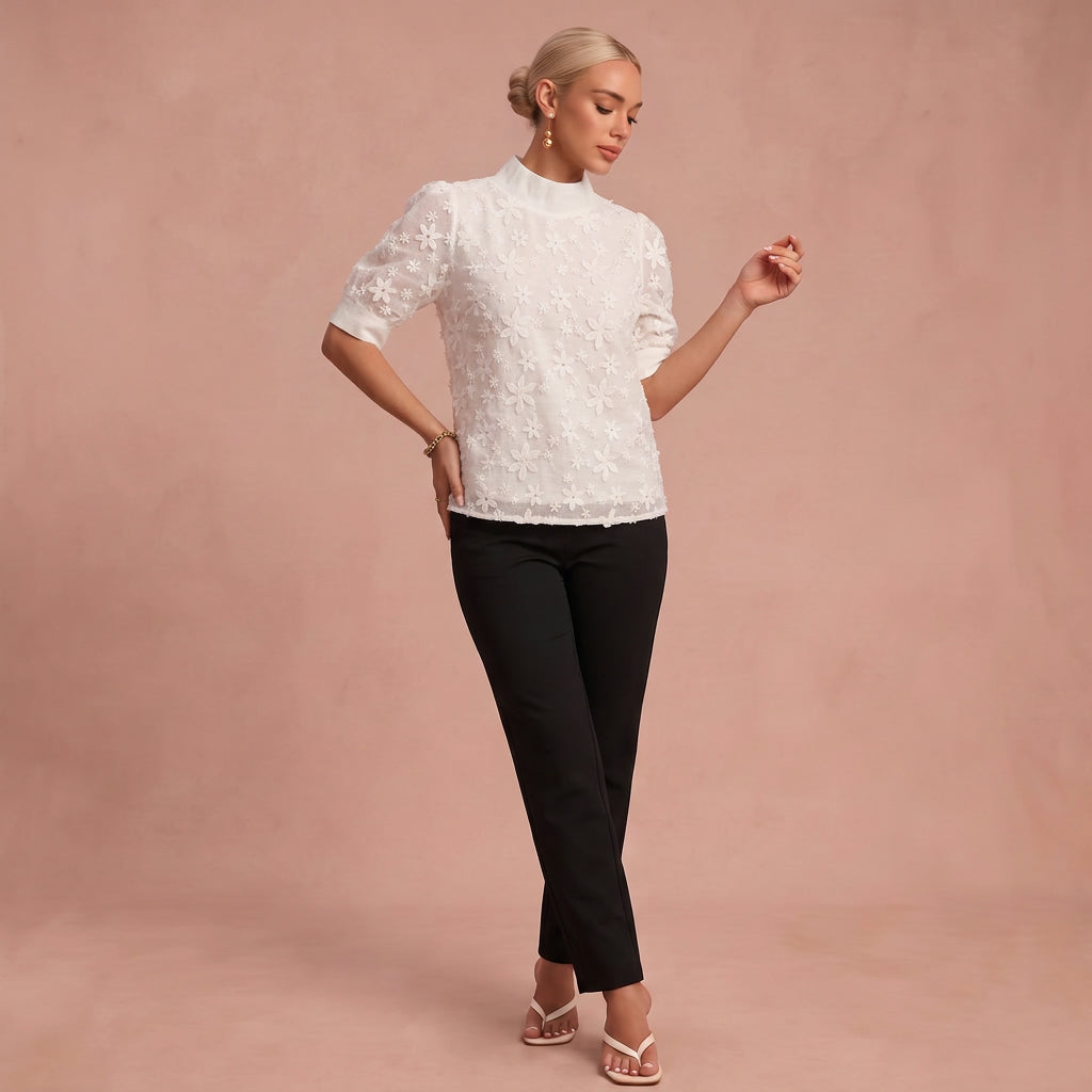 Blouse "Lena" – Geborduurde Maokraag