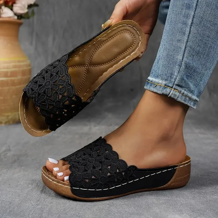 Ergonomische Sandalen "Irene" – Bloemuitsnijding