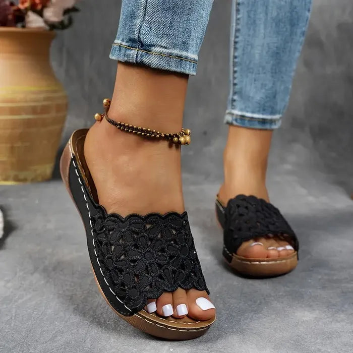Ergonomische Sandalen "Irene" – Bloemuitsnijding
