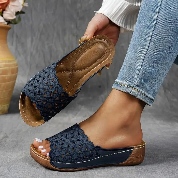 Ergonomische Sandalen "Irene" – Bloemuitsnijding